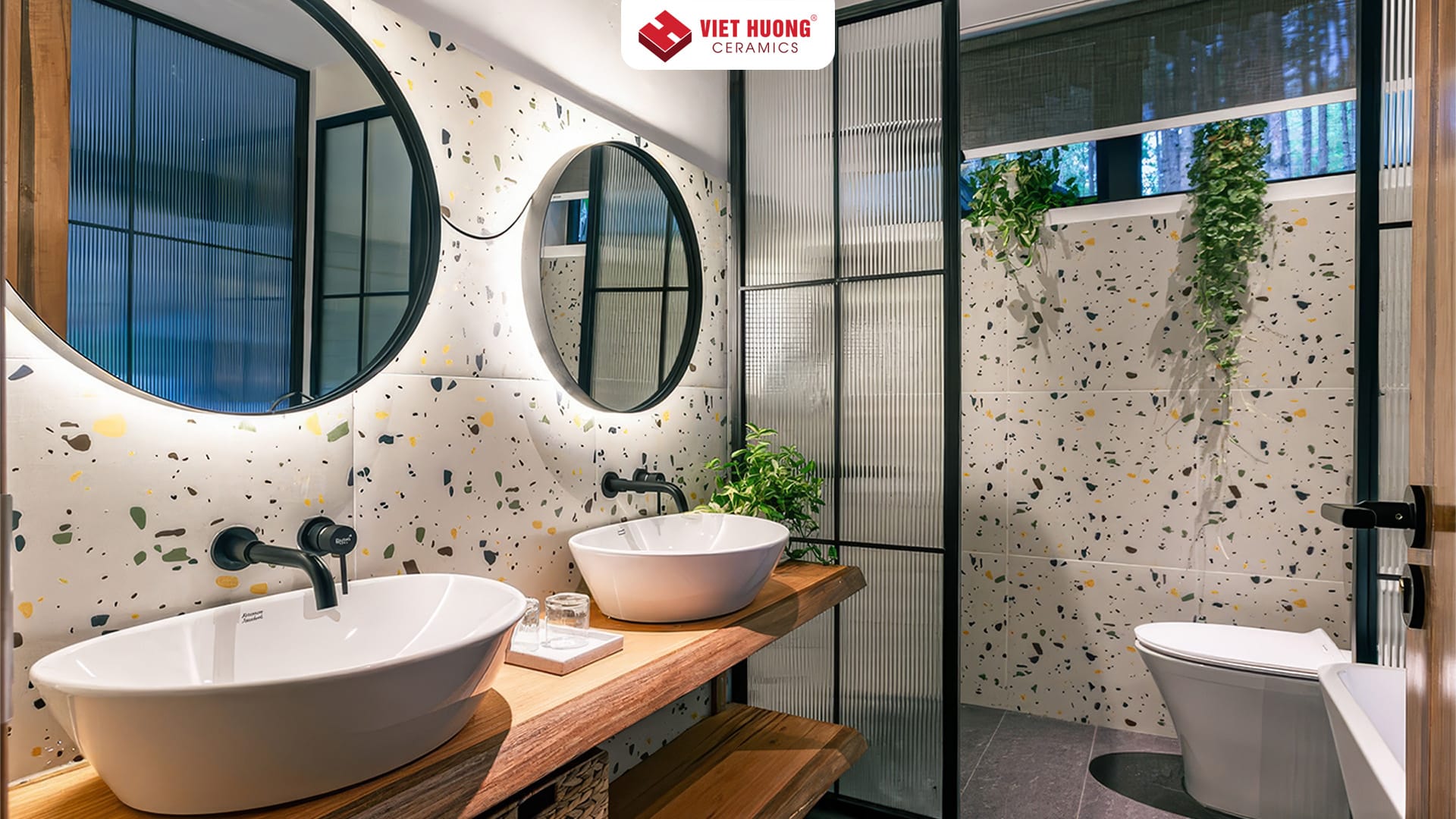 Gạch terrazzo 300x300 bao nhiêu 1m2? Ứng dụng gạch terrazzo 300x300 trong thi công nội ngoại thất 17 Gạch terrazzo 300x300mm ốp tường phòng tắm, nhà vệ sinh